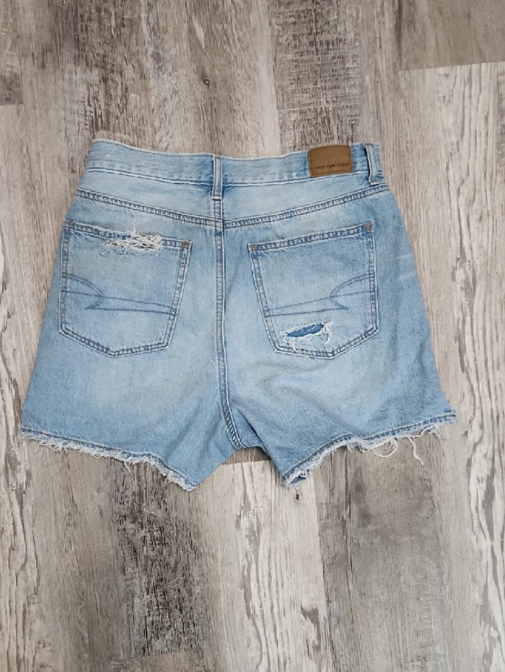 American Eagle Outfitters Light Wash Distressed High-Rise Denim Shorts - Picture 2 of 9